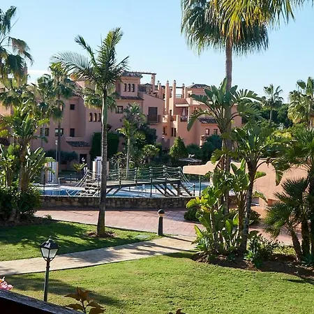 Hacienda Del Sol Apartment Estepona